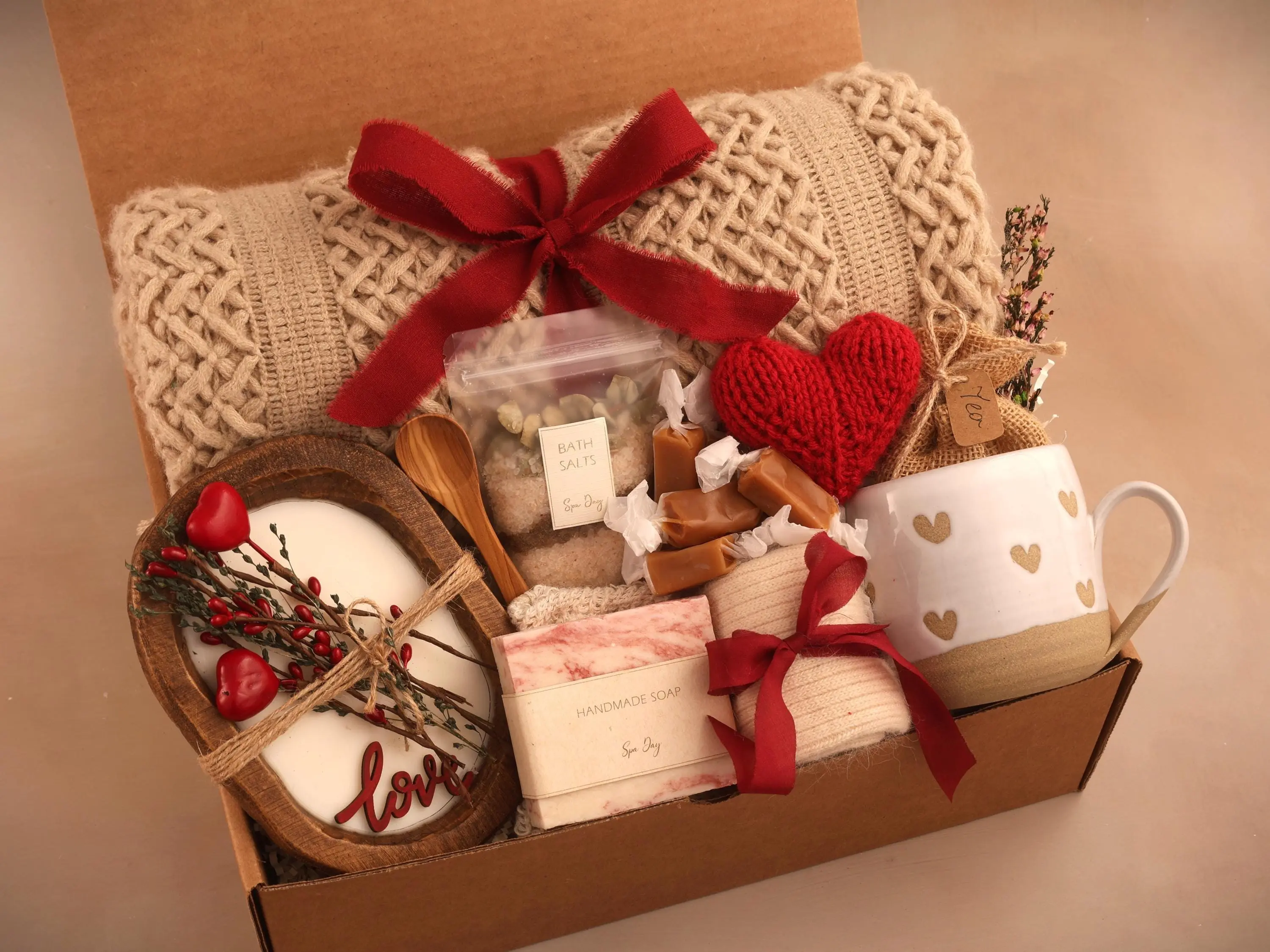 NEW Personalized Gift Box for Her, Handmade Gift Basket for Women, Care Package for Best Friend, Self Care Box NEW Personalized Gift Box for Her, Handmade Gift Basket for Women, Care Package for Best Friend, Self Care Box