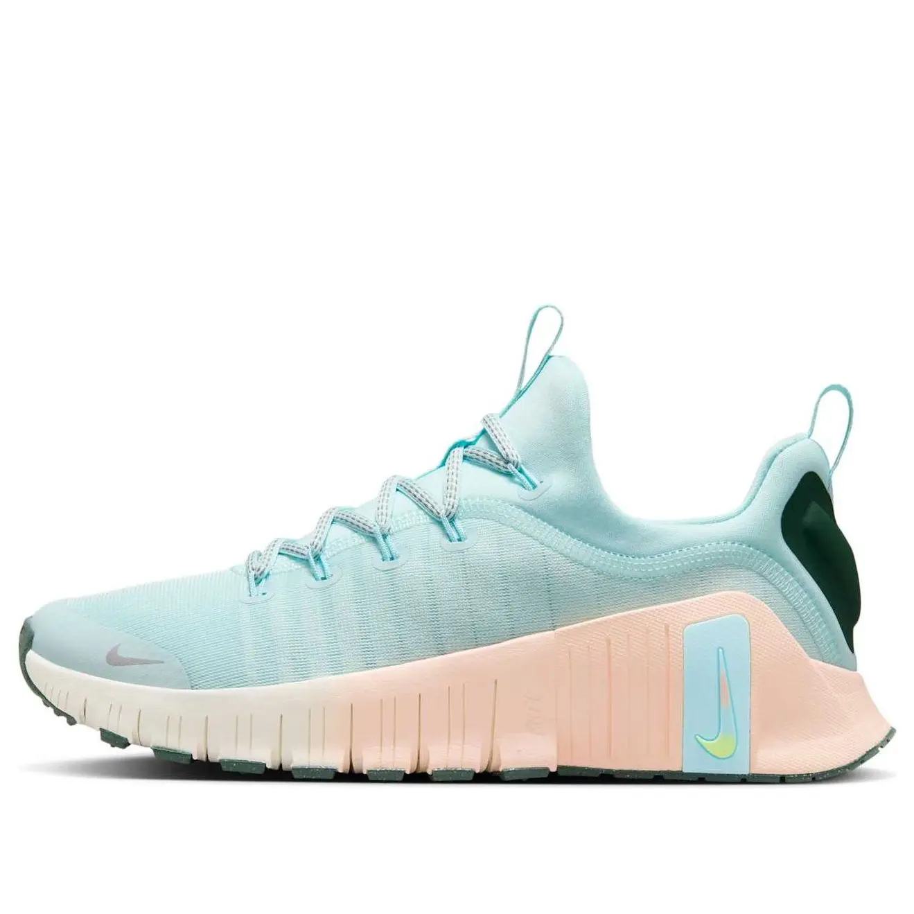 NIKE Women's Free Metcon 6 Premium Athletic Training Shoe - Glacier Blue & Washed Coral, Casual Gym Footwear for Females
