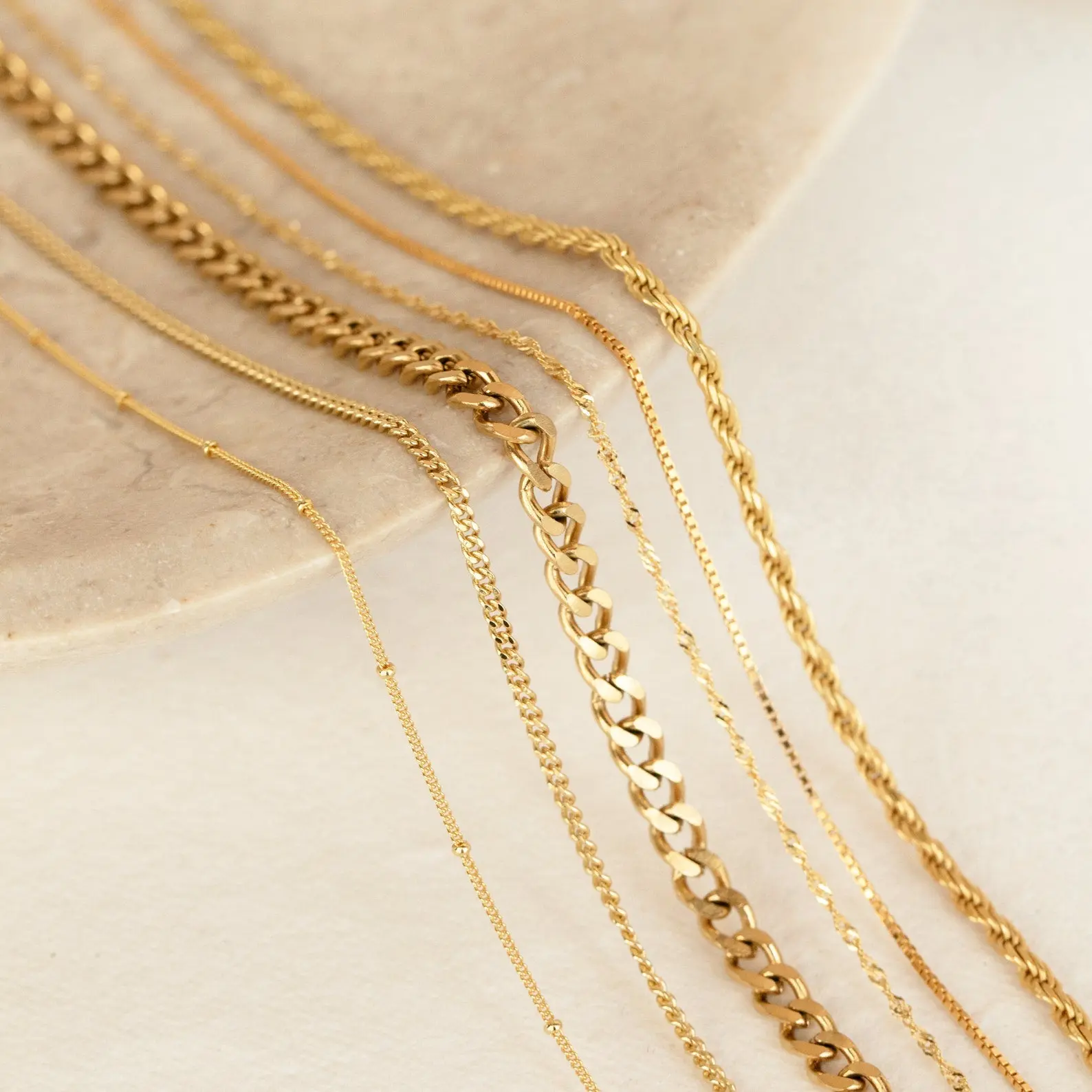 Essential Necklace Chains by Caitlyn Minimalist - Figaro, Herringbone, Rope, Snake, Box Chain Necklace & More - Trending Silver & 18K Gold Plated Layering Necklaces - Minimalist Jewelry - Gift for Her