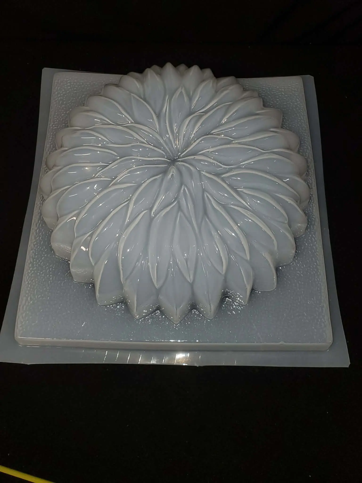 Beautiful Flower Plastic Jello Mold