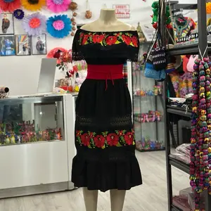 Amazing Tradicional Mexican Dress Casual Comfort red flowers size Large