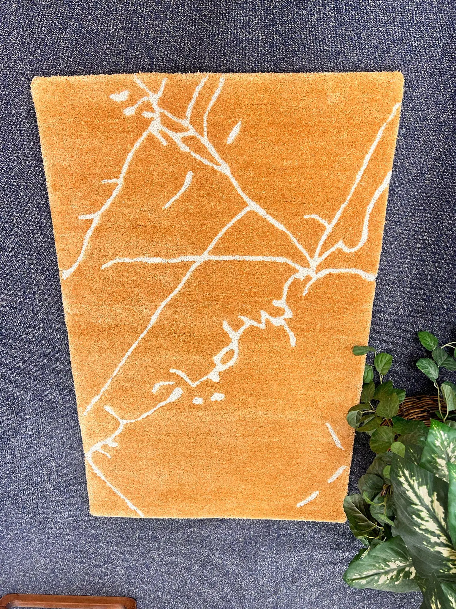 Beautiful Rust, Ivory, Gray modern handtufted 2.6x4 handmade rug for entry way, bedside, any cozy reading corners. perfect for small spaces