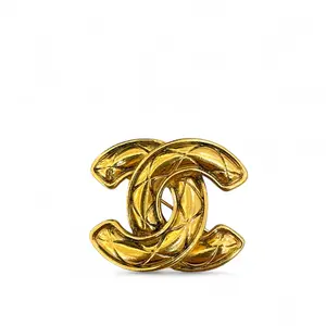 Pre-owned Chanel CC Quilted Brooch Gold Plated (140sc)