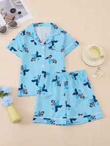 Girls' Short-Sleeve & Short Pajama Set: Fresh sky blue with KPOP idol print, lapel cardigan loungewear. This trendy 2-piece kids' homewear features idol elements and is made of bubble crinkle fabric—soft and skin-friendly, Cartoon Print Pajama