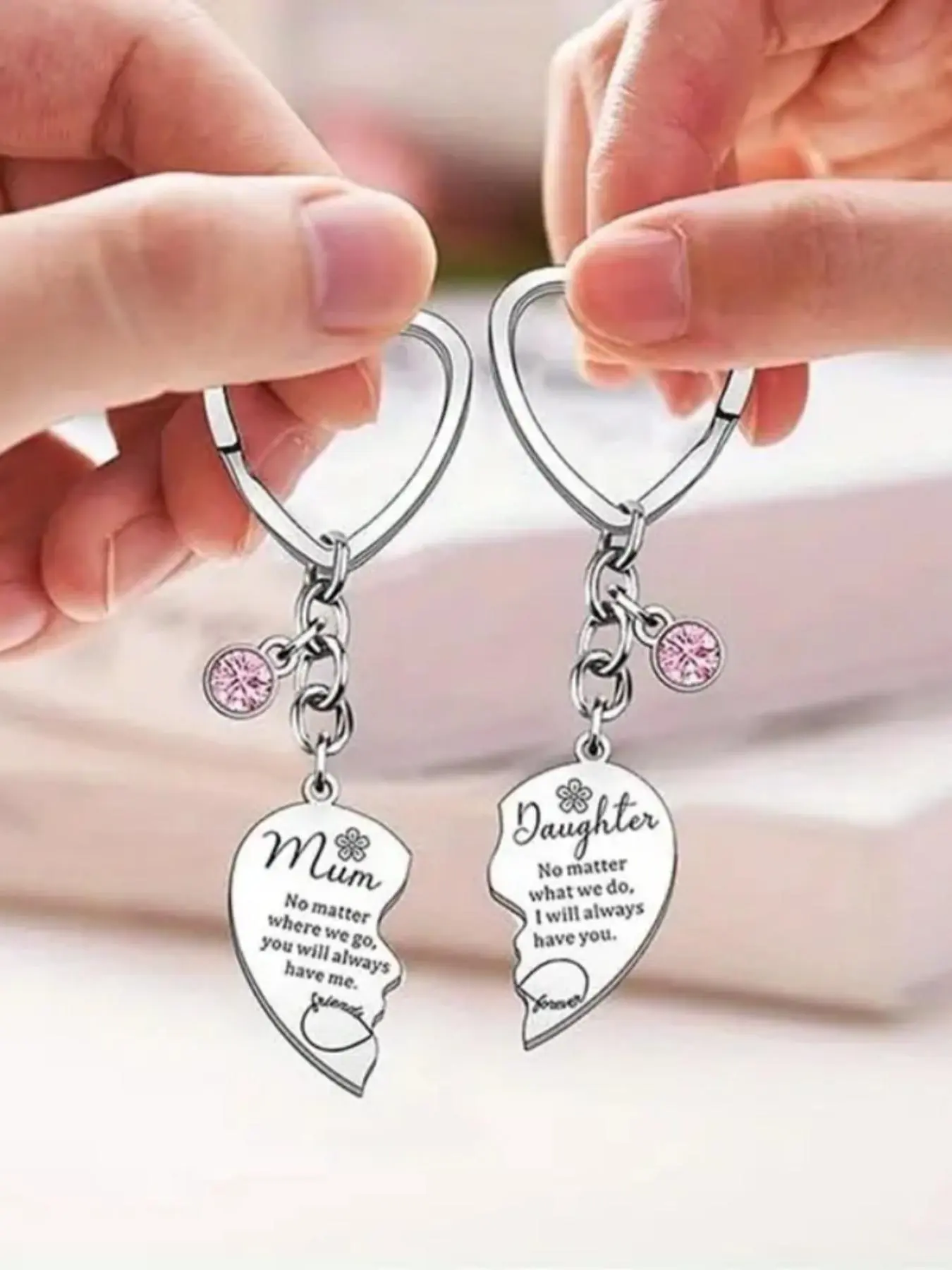 Mother & Daughter Design, Cute Heart Shaped Keychain for Women & Girls, Stylish Keychain Pendant, Fashion Accessories for Daily Use, Perfect Gift for Mom & Daughter, Trendy Cute Keychain, Cute Keychain Accessory, Heart Keychain Set