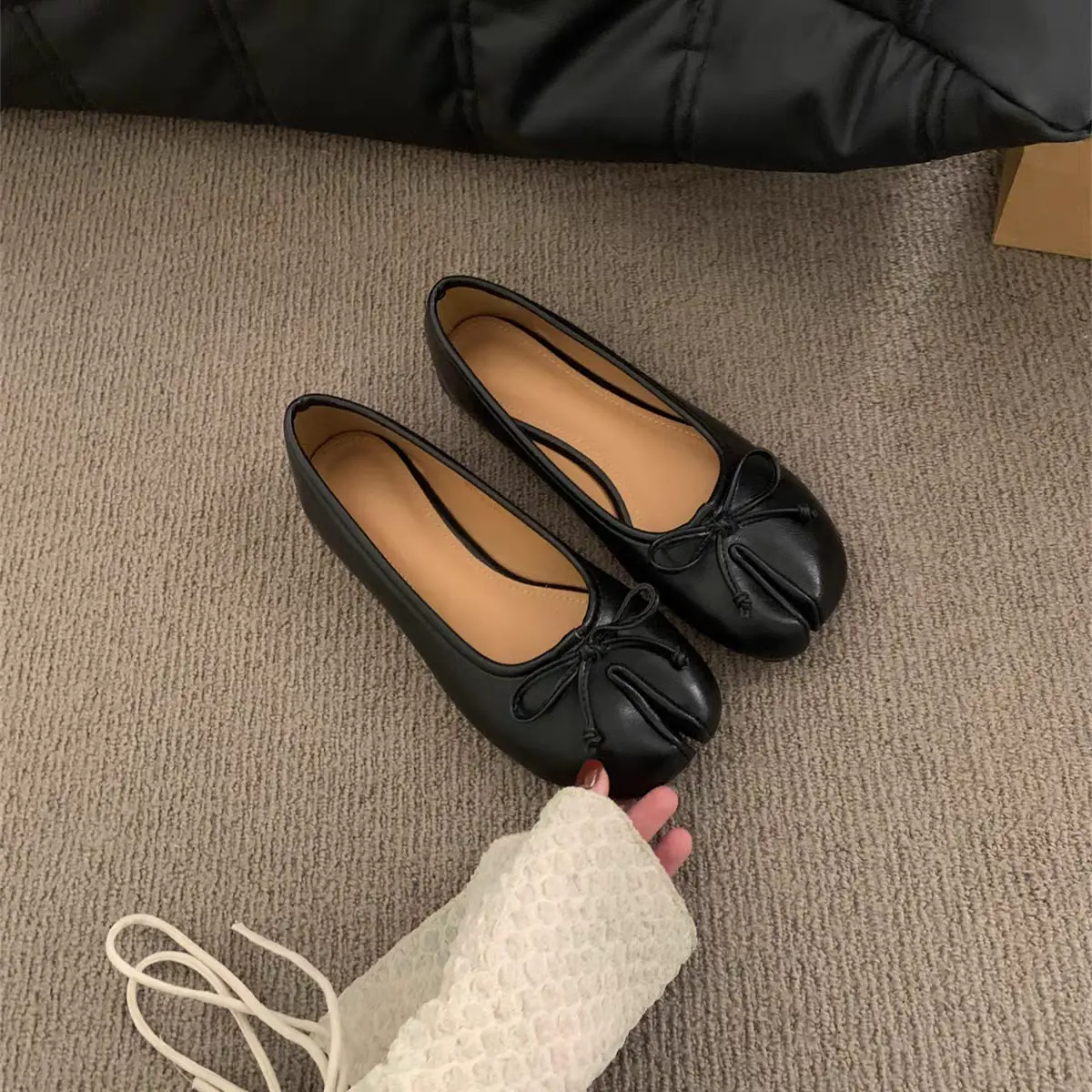Butterfly bow flat shoes. Made of flexible and soft PU material, paired with thickened insoles, they can be easily matched with every outfit., Casual Wear, Slip On