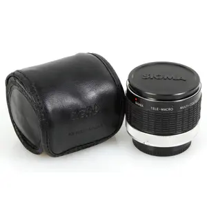 Sigma 2x Lens Multiplier Tele/Macro for Canon w/ Caps & Case