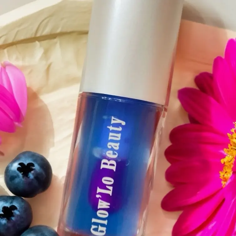 Glow'Lo Beauty Blueberry Blossom Lip Gloss - pH-reactive Color-Changing Formula with Moisturizing Vitamin E & Coconut Oil