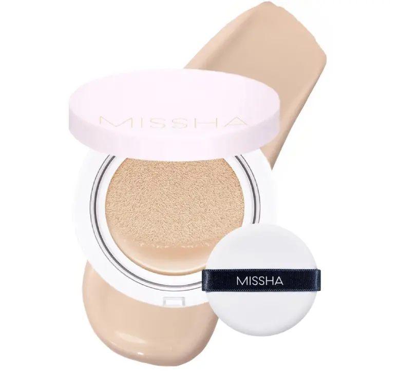 MISSHA Magic Cushion Foundation No.21 Light Beige for Bright Skin - Flawless Coverage, Dewy Finish, Easy Application for All Skin Types | Korean compact with puff creates radiant buildable finish and smooth everyday base for quick touch-ups.