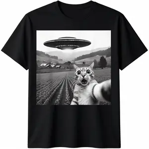 Cat Selfie With Alien UFO Funny Cat Gifts For Men Women Kid T-Shirt