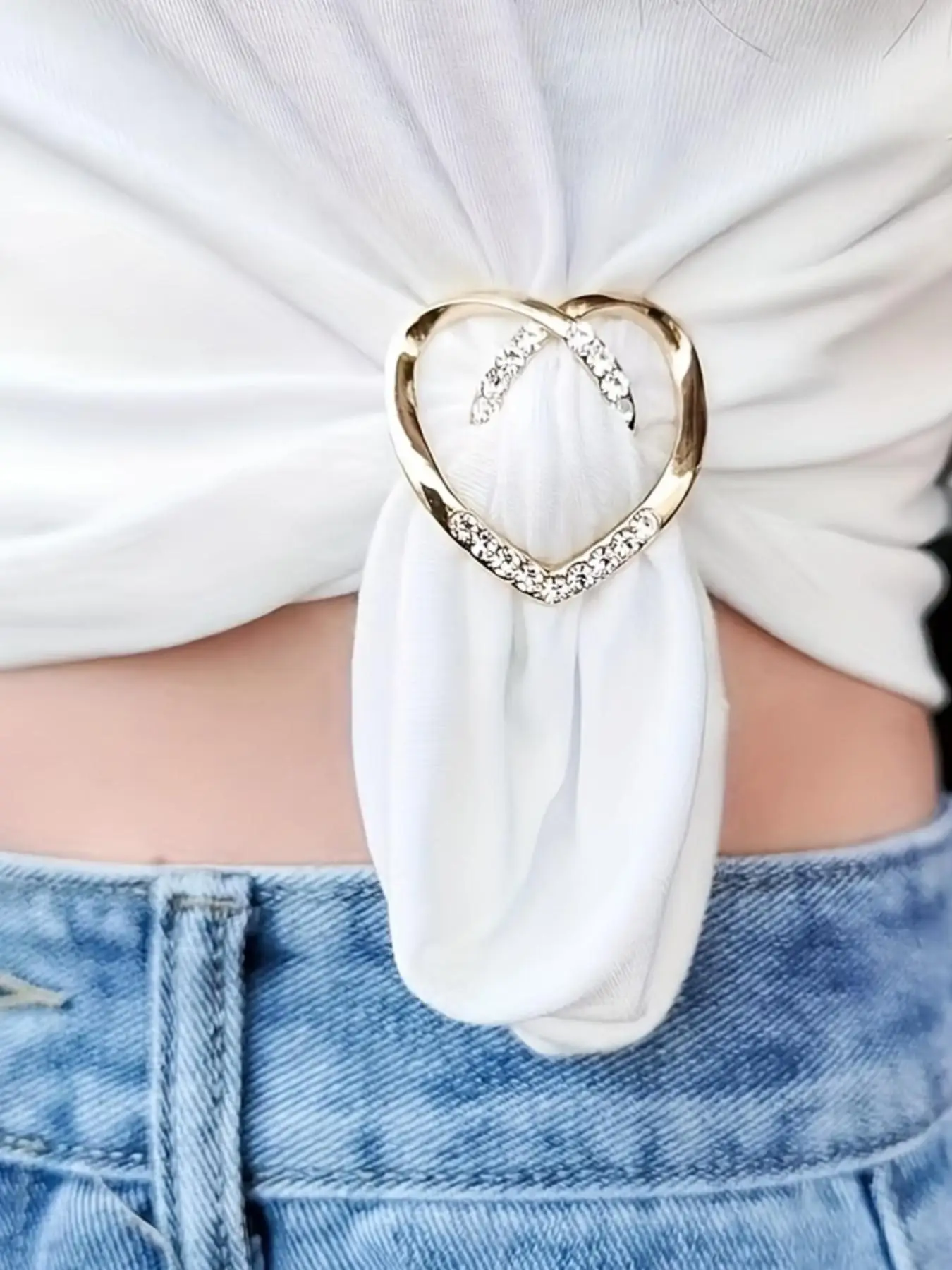 Rhinestone Heart Shaped Clothes Knotted Buckle, Summer 2024 New Stylish Elegant Trendy Clothes Hem Clips, Cute Accessories for Clothes Decoration for