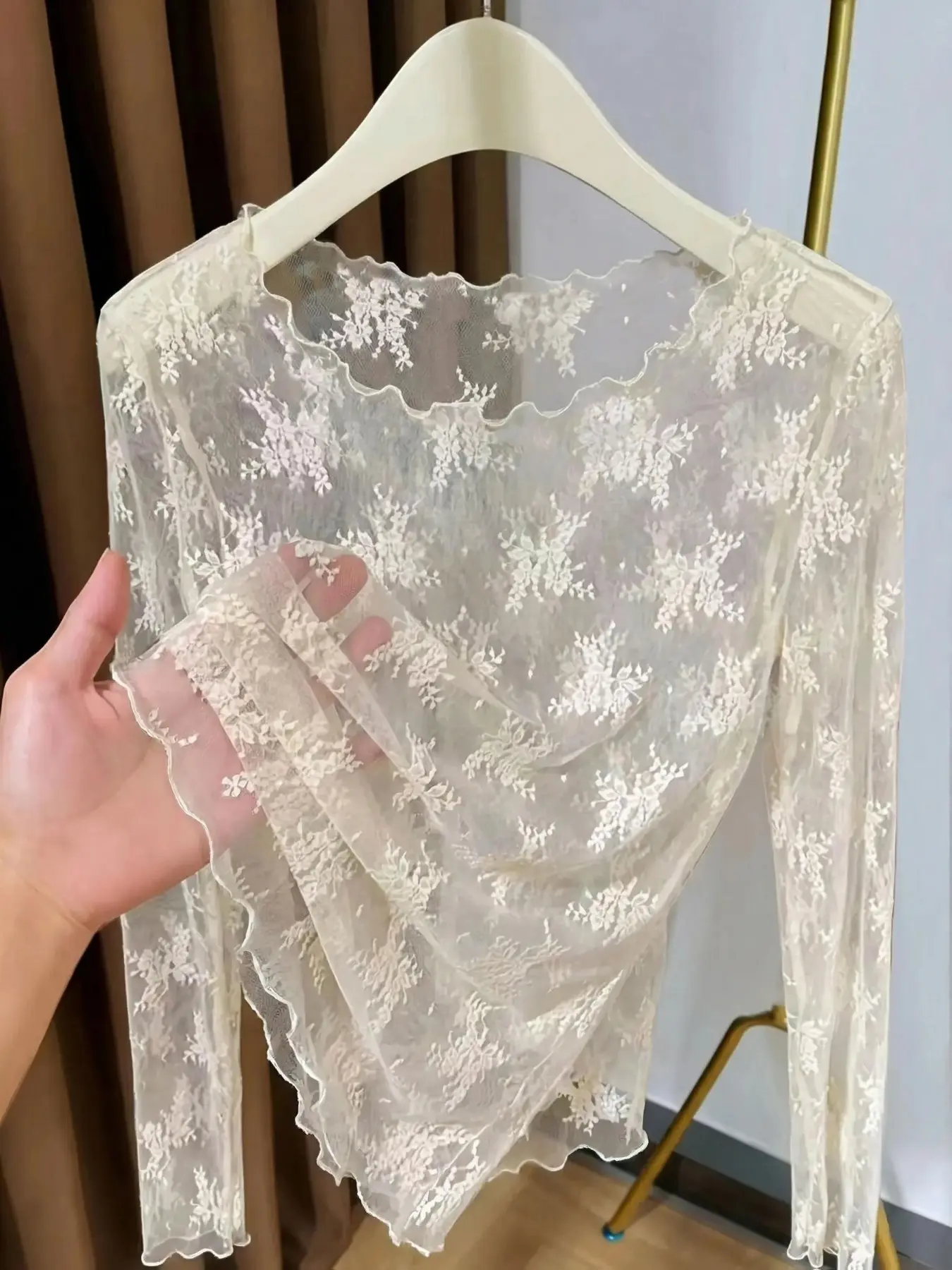 Women's Elegant Chic Fitted Lace Top Blouse, Blouse Tops, Lightweight Transparent Long Sleeve Inner Layer, All-Over Printed Mesh Shirt, New Arrival, Womenswear