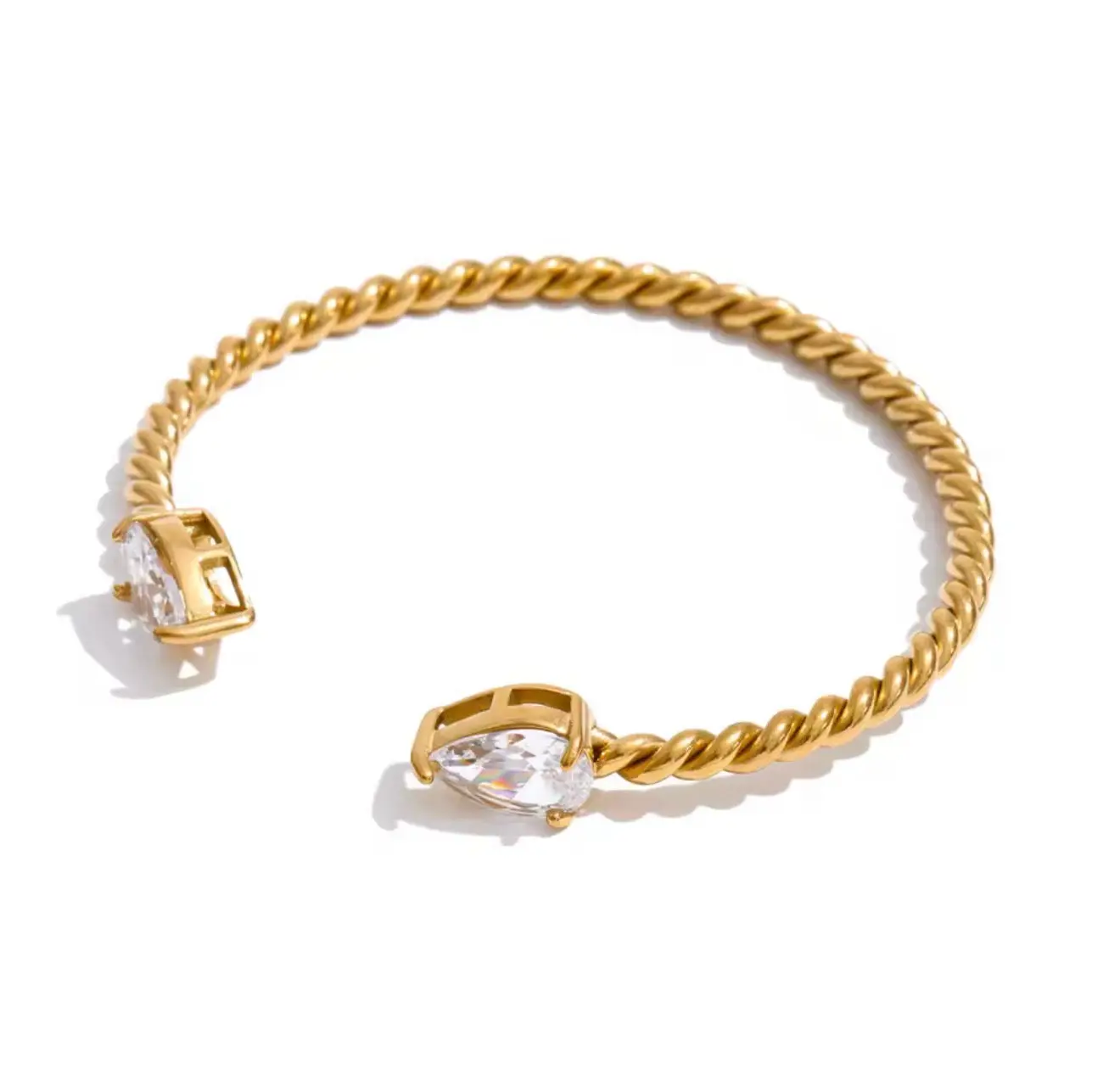 Adjustable bangle stainless steel PVD 18