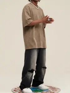 Men's basic T-shirt in pure color, plain, regular fit, round neck, loose, suede, street style, Streetwear, short-sleeved men's, youth fashion trend, suitable for wearing as an undergarment or as a top in summer