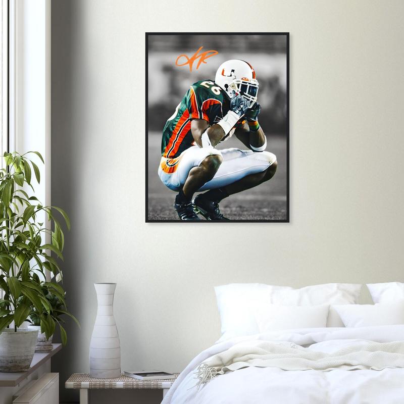 Sean Taylor Miami Art Print Miami Hurricanes Football Poster, Football Wall Decor Sports Fan Gift, for Sports Fans & Home Office Display, Poster Football Gifts - Unframed