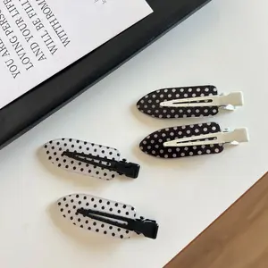 4pcs Set Acetate Seamless Hair Clips for Women, Non-Damaging Black & White Alligator Hairpin, Soft Bangs Hair Accessories for Daily Fall Travel, Great Gift for Her