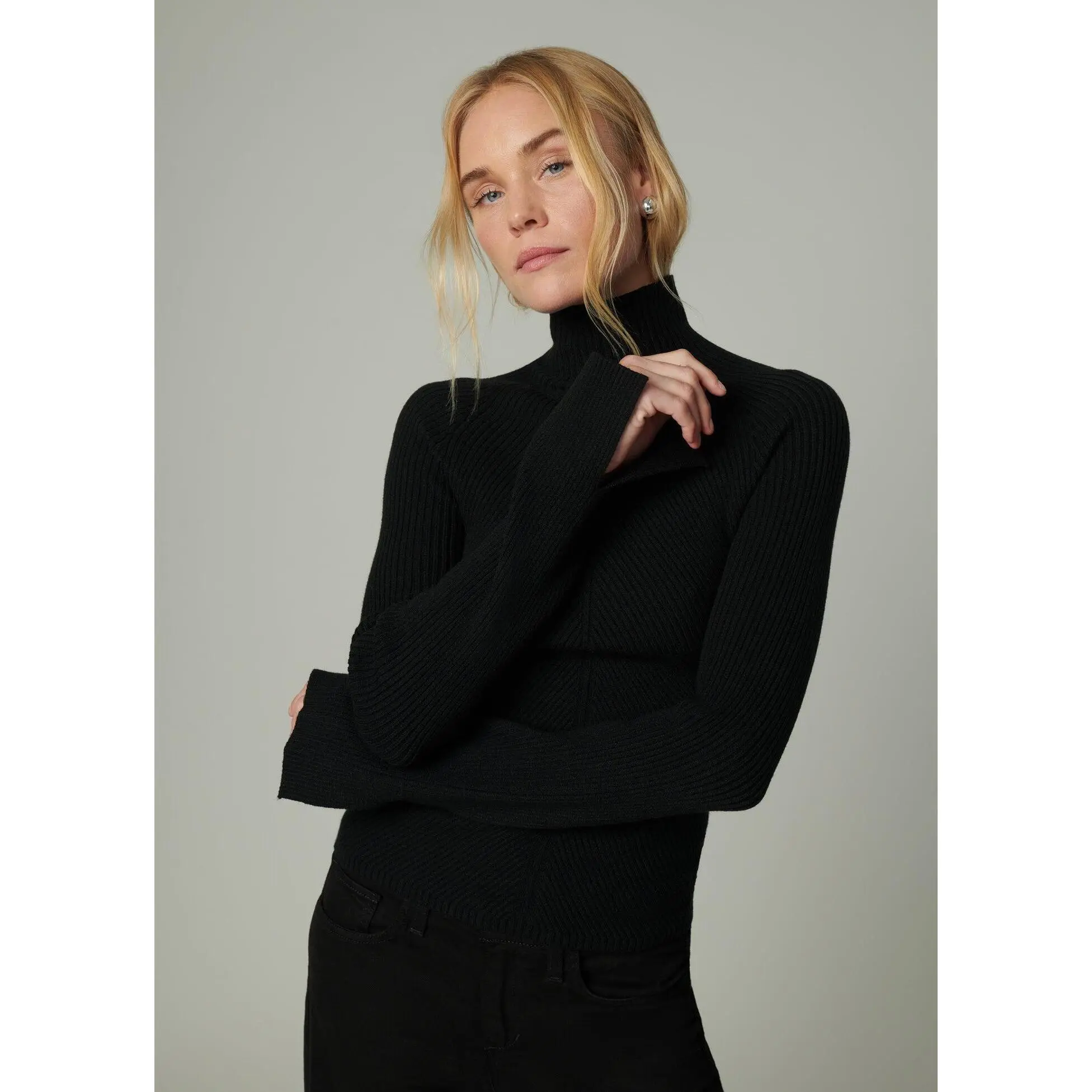 THE PALMER TURTLENECK