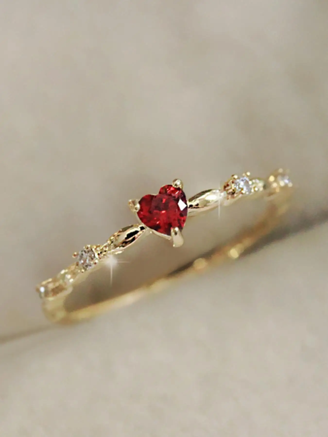 Fashion Romantic Heart Design Artificial Zircon Ring, Casual Jewelry for Women, Trendy Accessories for Party and Daily Life