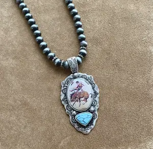 Western Vintage Cowboy Arrowhead Pendant Necklace