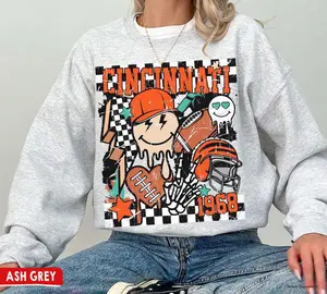 Cincinnati Football Crewneck Sweatshirt / T-Shirt, Bengals T-Shirt, Retro Groovy Cincinnati Shirt, Bengals Fans Gift, Vintage Cincinnati