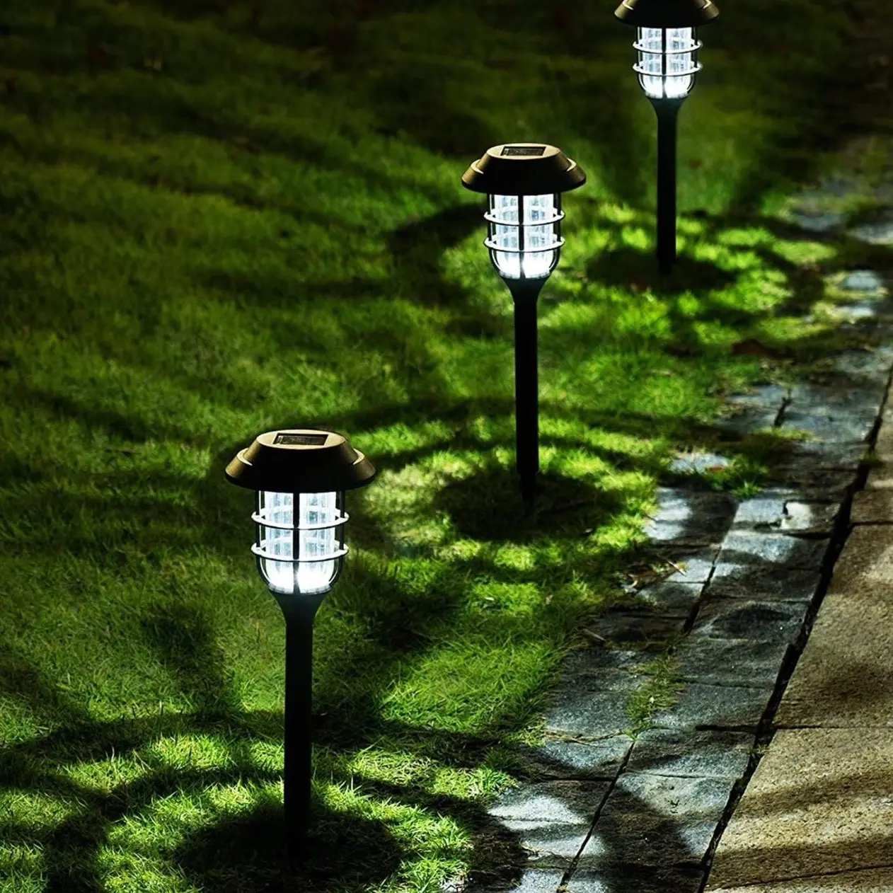 8 Pack(Cold White) Solar Lights for Outside, Solar Outdoor Path Lights, Garden Lights Waterproof, Solar Powered Landscape Lighting for Yard, Garden, Pathway, Patio, Porch, Walkway, Driveway。