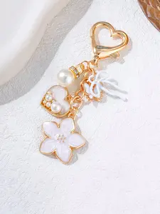 Sweet Girl Style Cherry Blossom Butterfly Heart Trendy Cute Keychain Kawaii, Paired With 3d Flowers, Butterflies, And Bow Decorations, Multifunctional Pendant, Can Be Hung On Bags, Keys, Car Keys, Gift For Best Friend, Girlfriend, Birthday Present