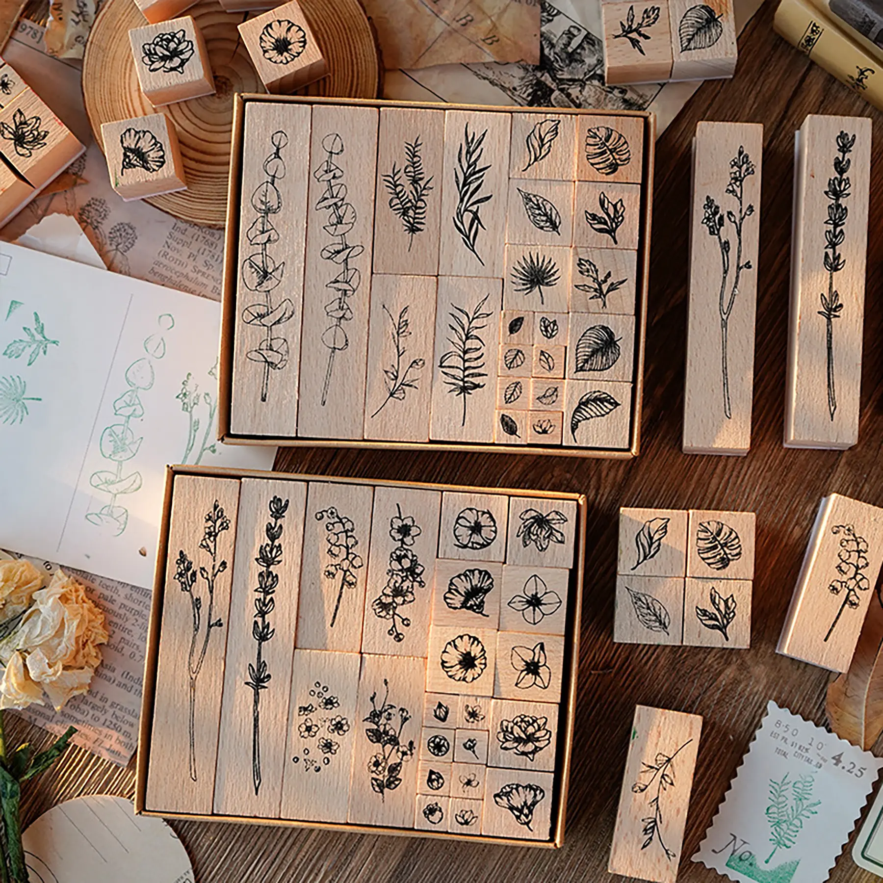 22-Piece Rubber Stamp Set, Wooden Stamps with Various Sizes (1-10cm), Floral & Leaf Patterns, Crafting Kit, DIY Kits, Perfect Gift for Christmas, Birthdays, Graduation