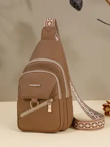 Niche fashion texture chest bag, decorated with woven shoulder straps, unique personality and multi-pocket design, simple and trendy casual versatile crossbody bag, convenient and practical for daily travel, shopping, etc.