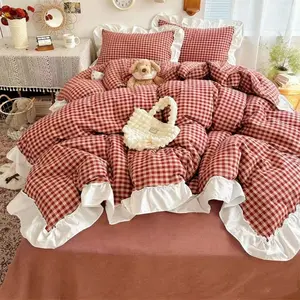 3pcs red plaid bedding with soft lace lace duvet cover and pillowcase (excluding core), duvet cover with zipper for easy removal and washing, comfortable and soft fabric, suitable for all seasons Soft Bedding Sets