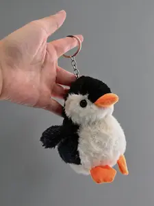 Adorable Plush Penguin Backpack Charm, Soft Cute Kawaii Keychain Pendant, Trendy Accessory for Penguin Lovers, All Seasons
