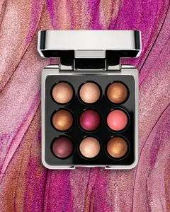 Ballet Beam Highlighting Pearls