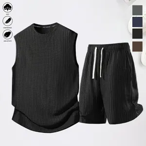 Summer men’s solid ribbed sleeveless tank top and shorts 2-piece set—casual, stylish short-sleeve tank plus drawstring shorts; perfect for everyday wear, vacations, and beach outfits; a must-have for street style enthusiasts.