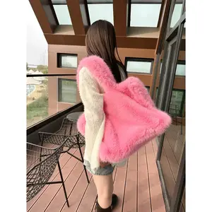 Designer Faux Mongolian Fur Fluffy Plush Shoulder Bag for Women - Large Heart-Shaped Hobo Handbag for Stylish Shopping Does not apply