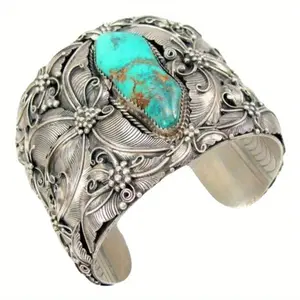 Vintage Indian style open bracelet, inlaid with imitation turquoise, exquisite floral carvings, bohemian elegance, suitable for casual wear or special occasions, worn all year round | Retro bracelet