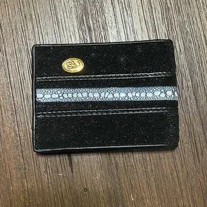 Cartera de mantarraya embra