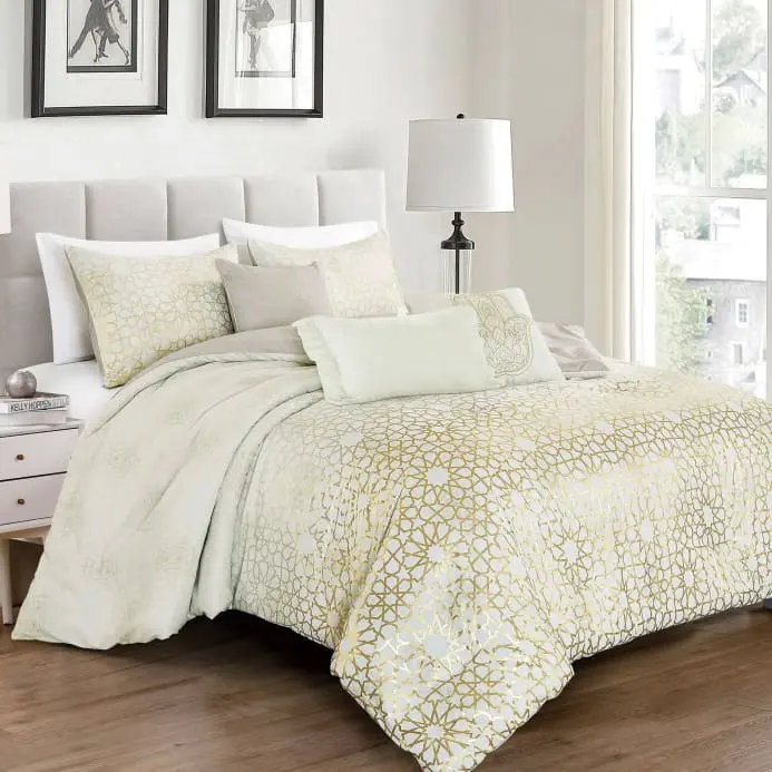 Royal Gold Jacquard Comforter 6 Piece Set with Hypoallergenic Fill for All-Season Comfort and Warmth