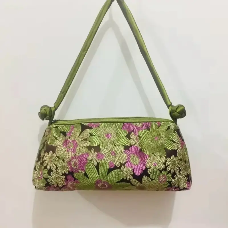Fashion Luxury Chinese Style Silk Bag Women Handbag Japanese Hand Embroidery Totes Cheongsam Female Cosplay Bags Clutch Purse