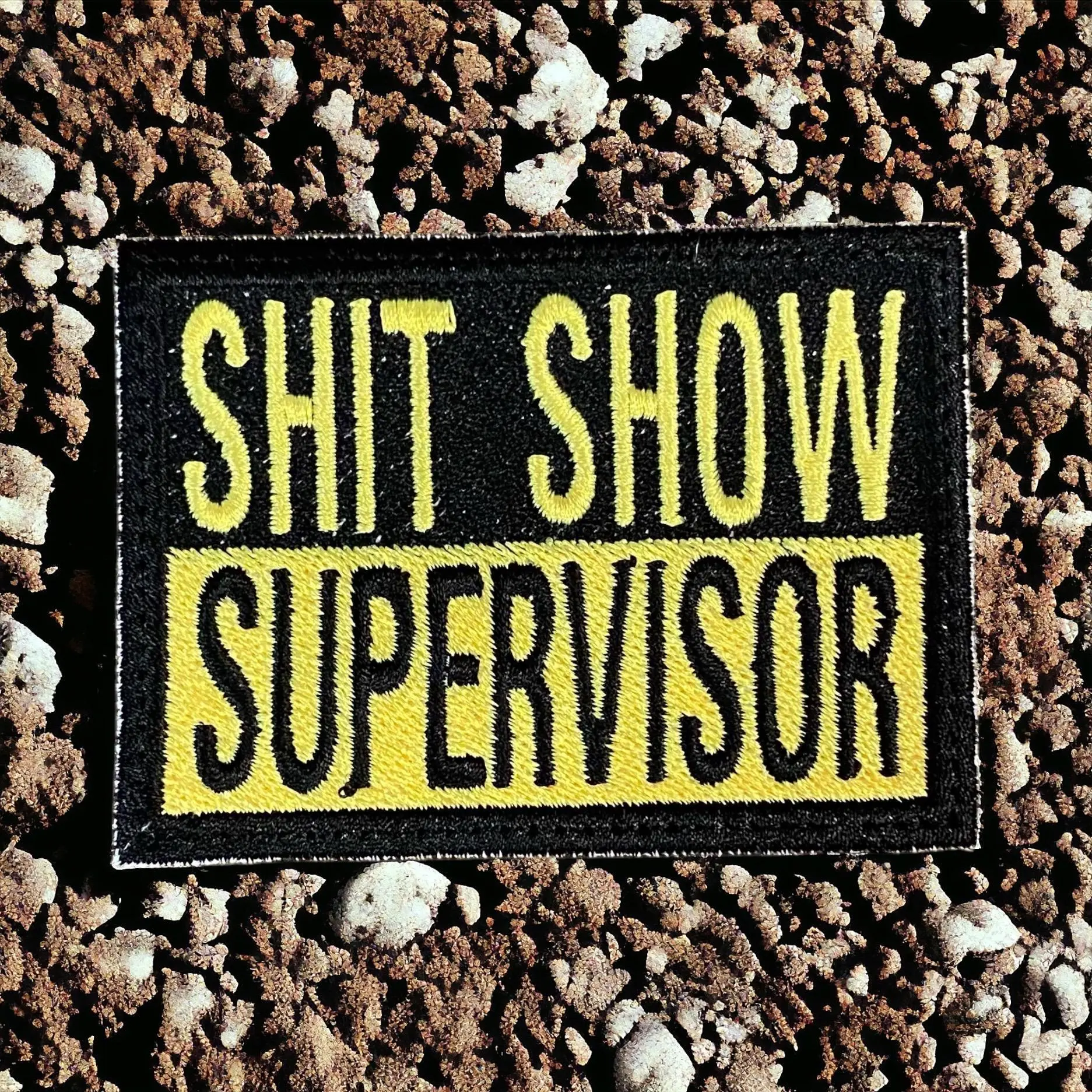 Lettered Embroidery Iron-On Patch - 3x2 in Shit Show Supervisor Badge, Bold Humor Sarcastic Sewing Accessory with Sarcastic Sense of Humor for Jackets, Backpacks, Hats