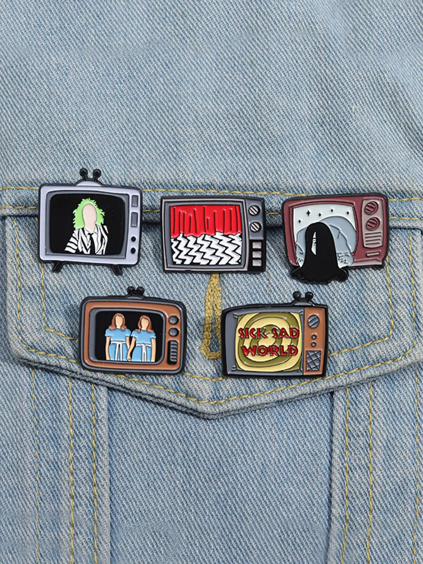 5 Piece Set Horror TV Chest Faux Leather Pins, Pixel Ghost Alloy Badges, Unisex Casual Backpack Pin, Trendy Vintage Accessories for All Seasons, Alloy Brooch Pin