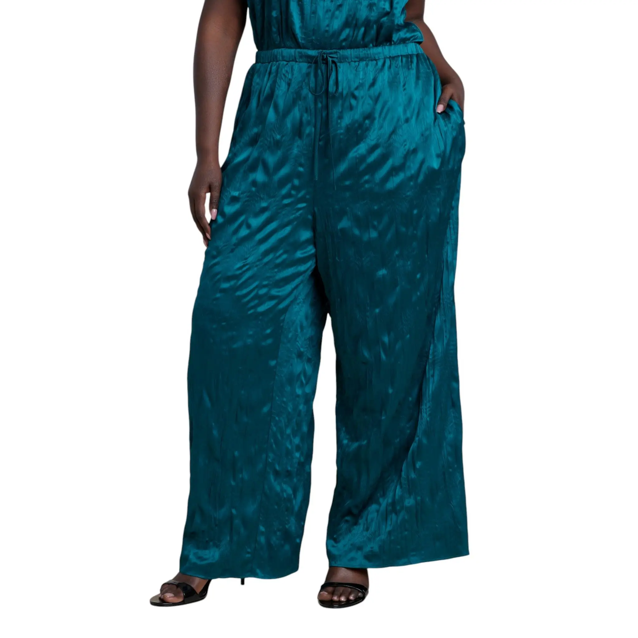 ELOQUII Women's Plus Size Crinkle Satin Wide-Leg Pant