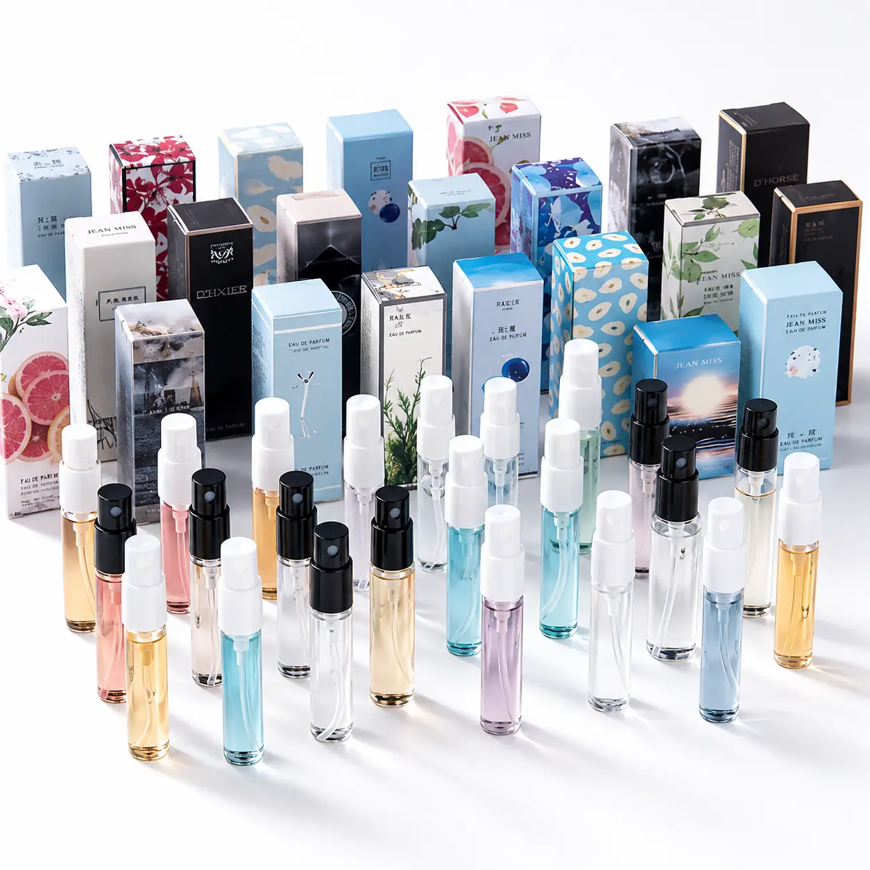 30 PCS Random Mini Perfume Set, Assorted Travel Size Fragrance Spray Vials, Floral Fruity Woody Musk Scents, Portable Scent Discovery Gift Set for Perfume Lovers