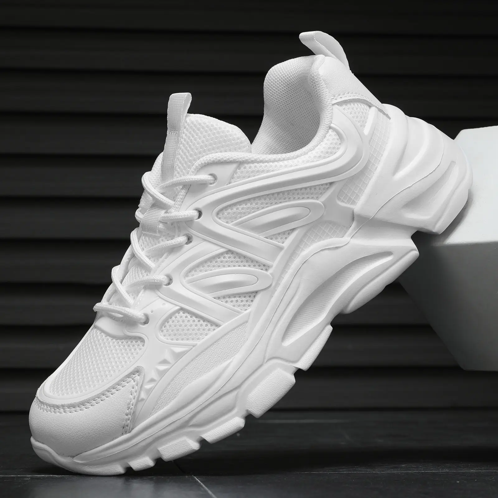 Women's running shoes are breathable, comfortable, and lightweight sports shoes,Fashionable Lace UpFront Mesh Breathable Comfortable Sports Running Sh