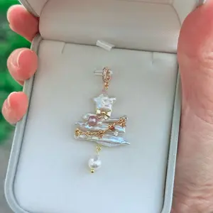 Baroque Pearl Christmas Tree Pendant Necklace with Gold Accents and Star Charm for Festive Wear