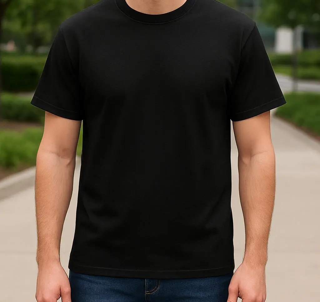 Medium Fit T-Shirt Classic Black Tee for Everyday Wear Versatile Comfortable Staple Item for Casual Outings and Layering