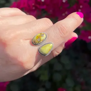 Palomino Floater Sterling ring size 7-9
