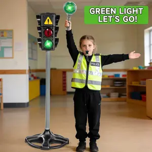 Educational traffic light role-play toy suitable for children aged 3-6, with lights and sound effects, promoting children's traffic safety knowledge education, suitable for indoor, outdoor, and backyard parent-child interaction, sensory play