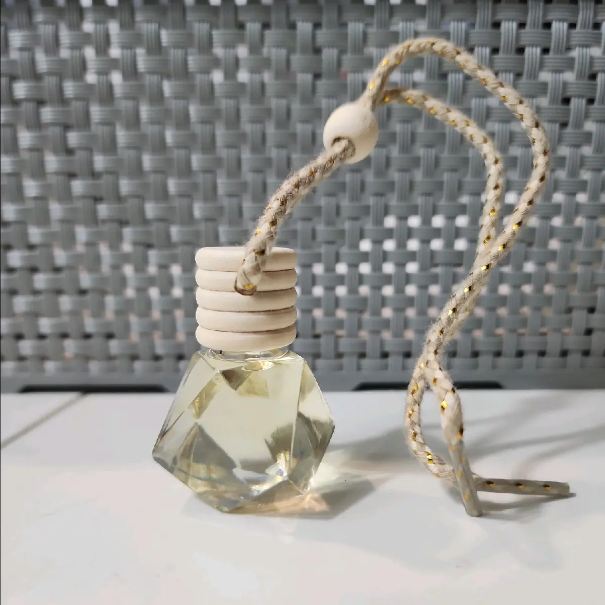 Car fragrance diffuser