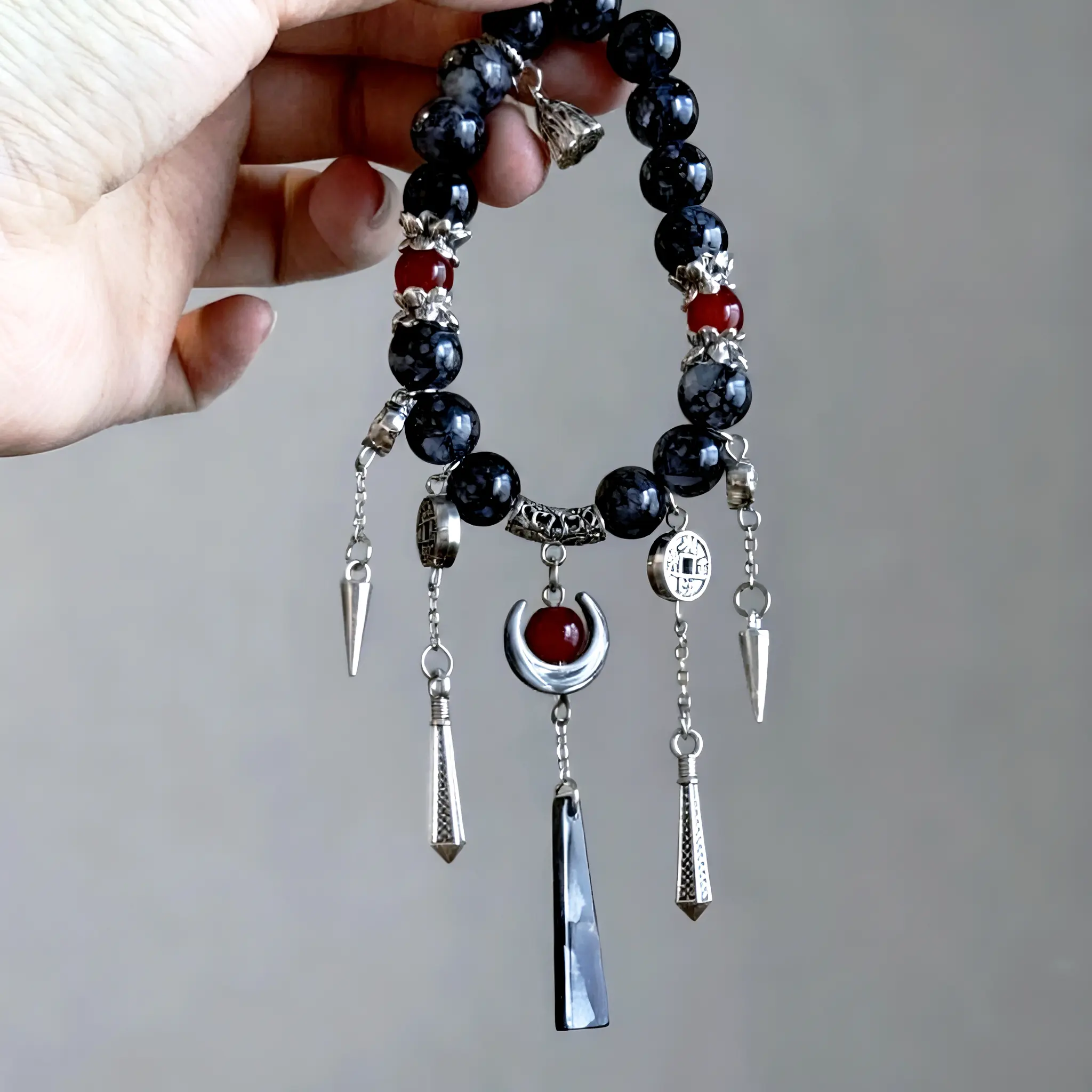 Oriental Ink Wash Glass-Acrylic Bangle - 6.5cm 35g Dark-Style Fashion Costume Jewelry, Elegant East Asian Accessory for Gifting to Adults