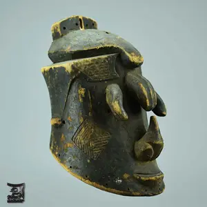 Kuba Kete Helmet Mask