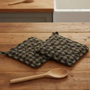 Bridgeton Black Pot Holder Set